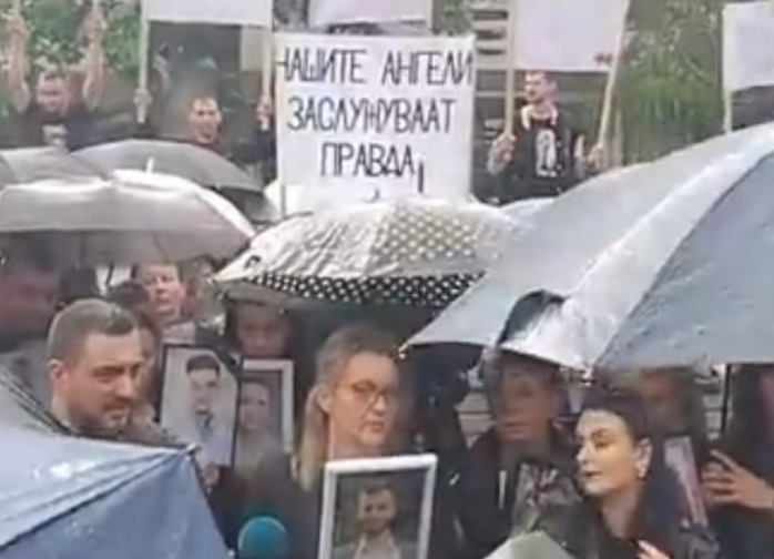 Мајка на загинато момче од Кочани: МВР, не бараме сочувство – бараме правда за нашите деца
