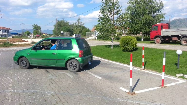 Лоши вести за идните шофери во Македонија: Цените за авто-школа вртоглаво скокнаа