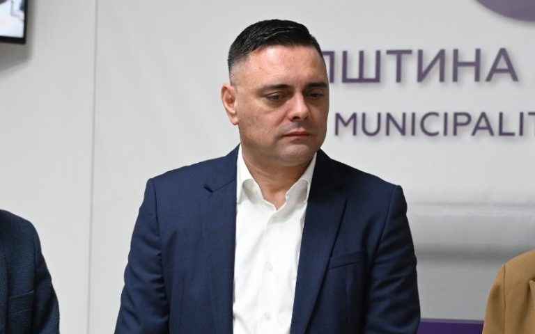 Митко Јанчев одново на удар – овојпат троен и моштне сериозен: Градоначалникот на Кавадарци во опасност