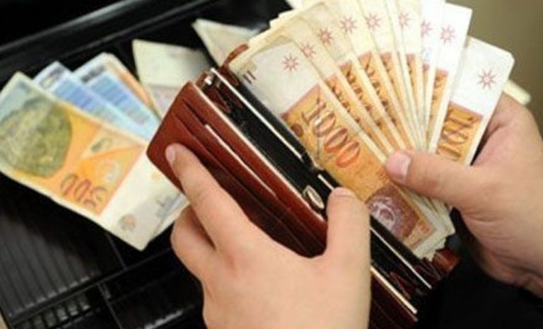Веќе од 1 јануари – пристига голема поволност за сите пензионери и студенти во Македонија